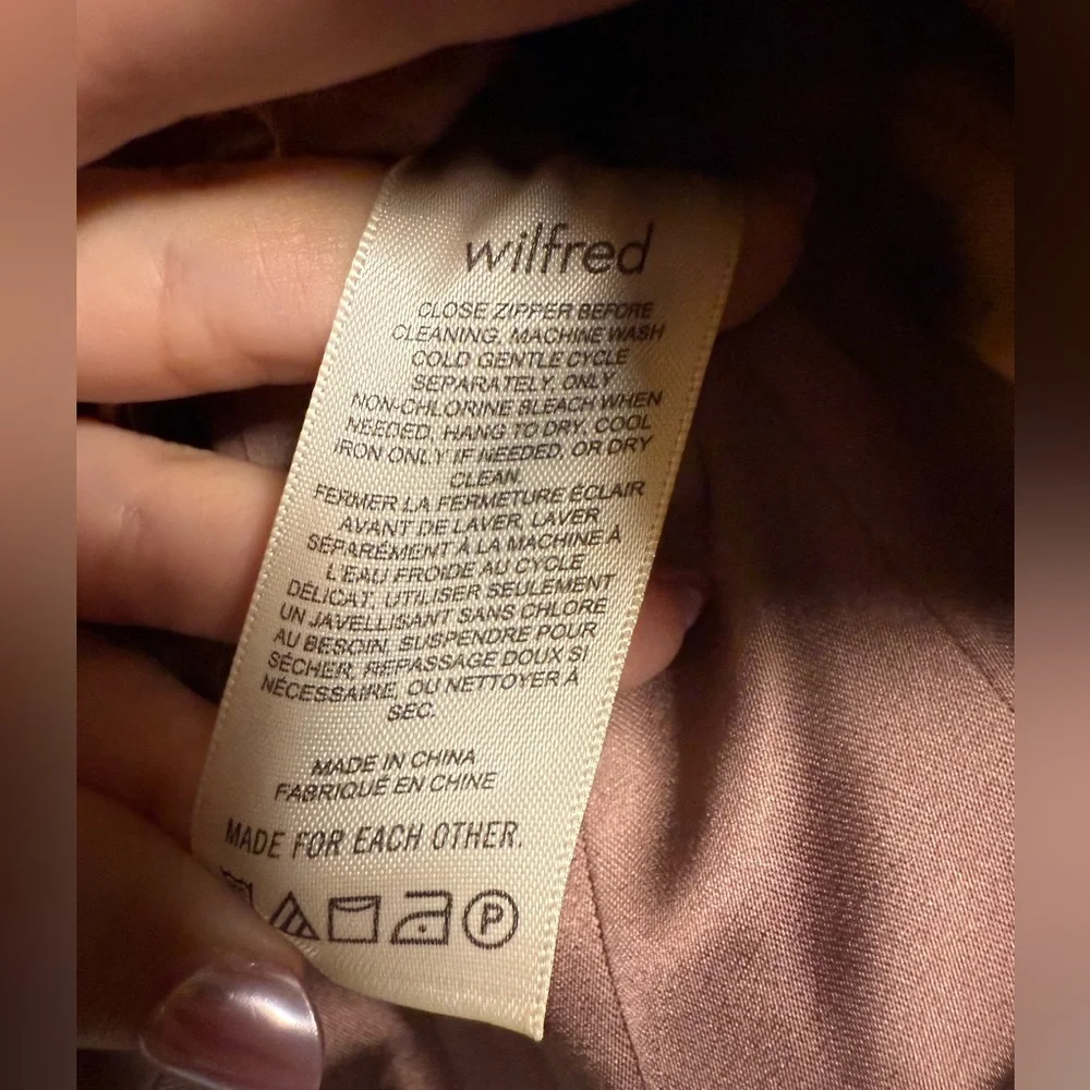 Aritzia Wilfred Dazzle Satin Bustier Top in Mauve Size 0 - Picture 9 of 11